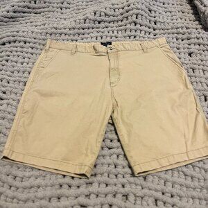 Daniel Hechter Men's Beige Shorts Size 46